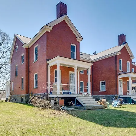 Historic Casco Bay Home On Great Diamond Island-2