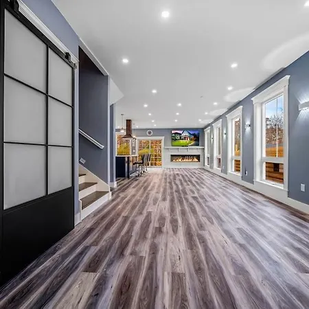 Luxury Coastal Haven: Modern Home Portland Maine-3